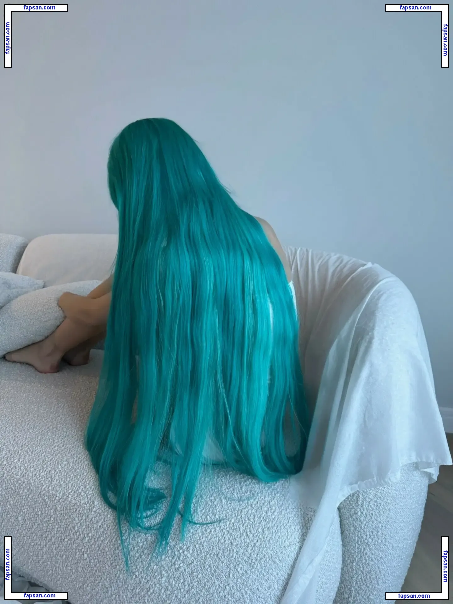 Anokhina Liza nude photo #0030 from OnlyFans