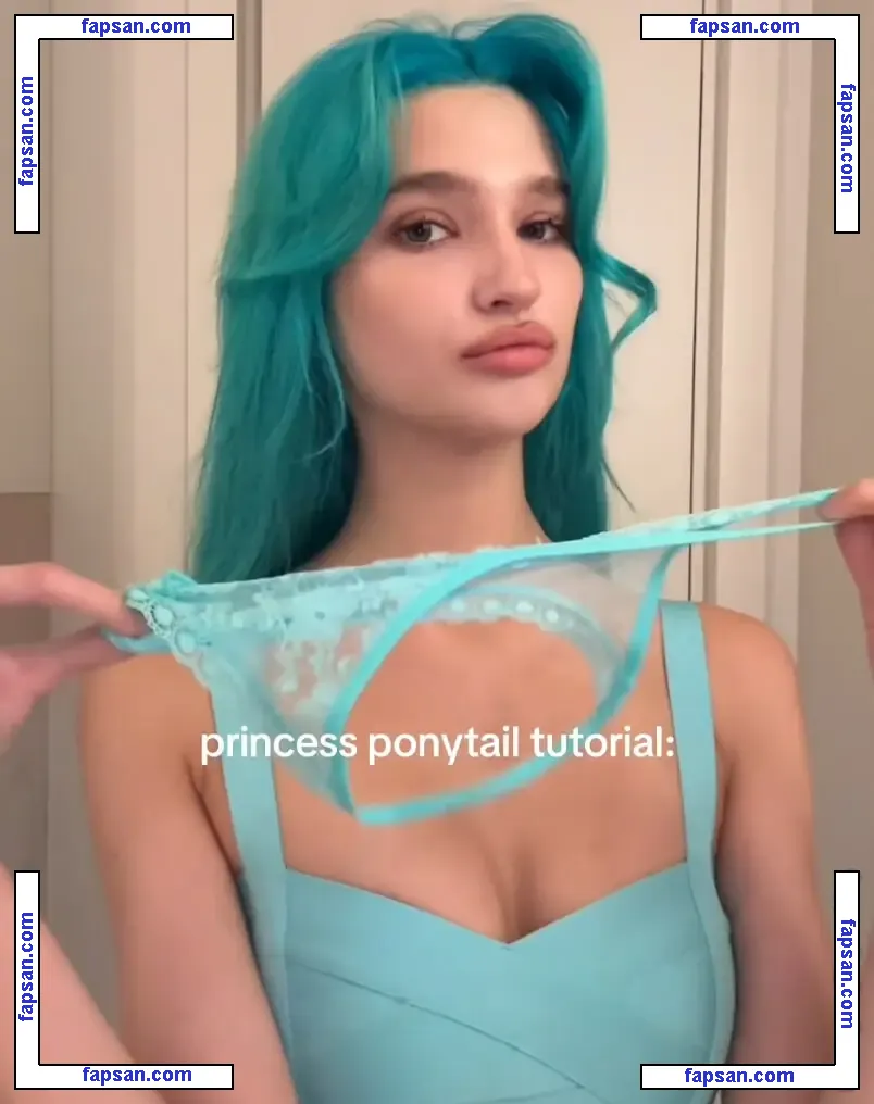 Anokhina Liza nude photo #0037 from OnlyFans