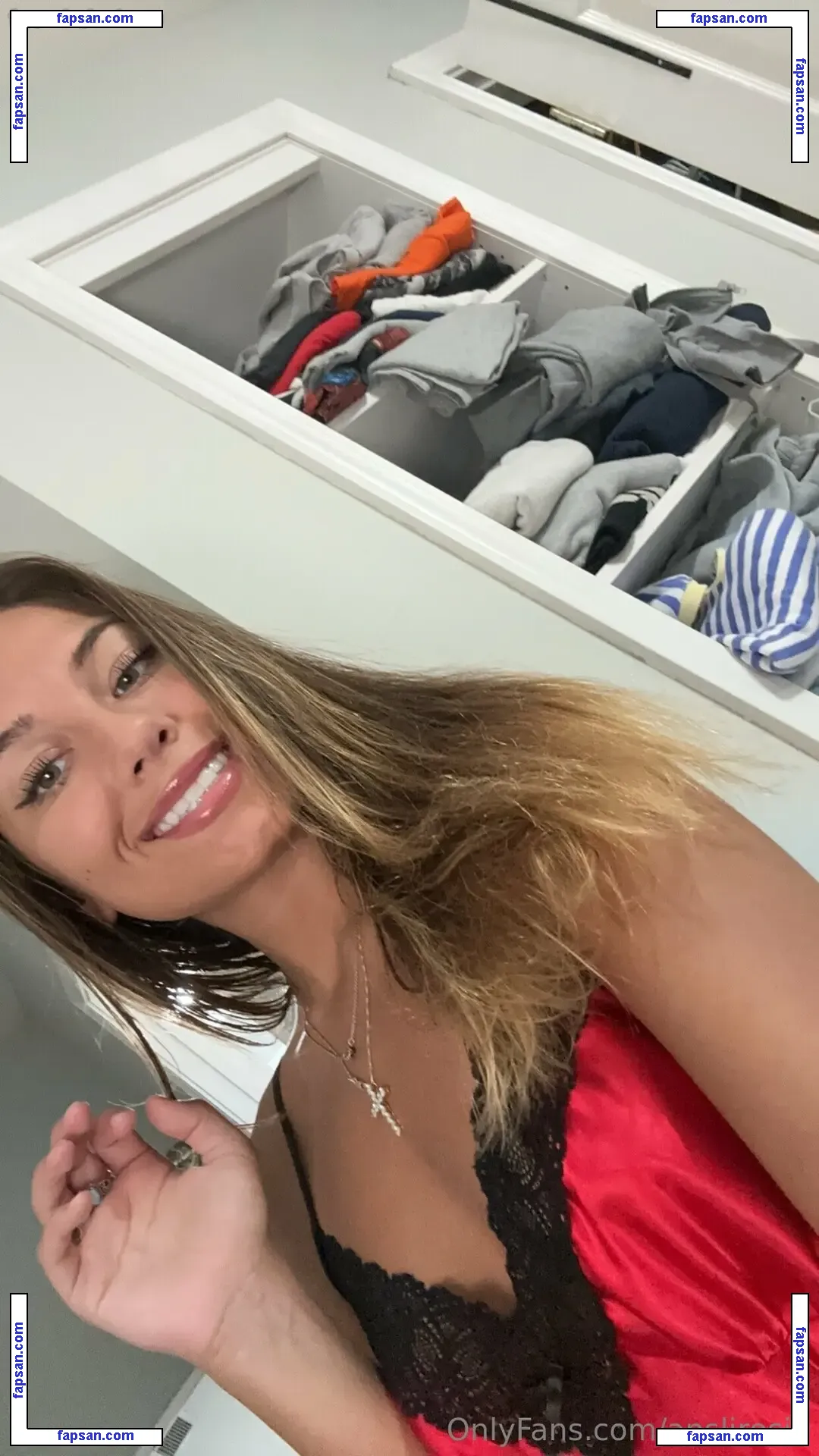 anslirosie nude photo #0163 from OnlyFans