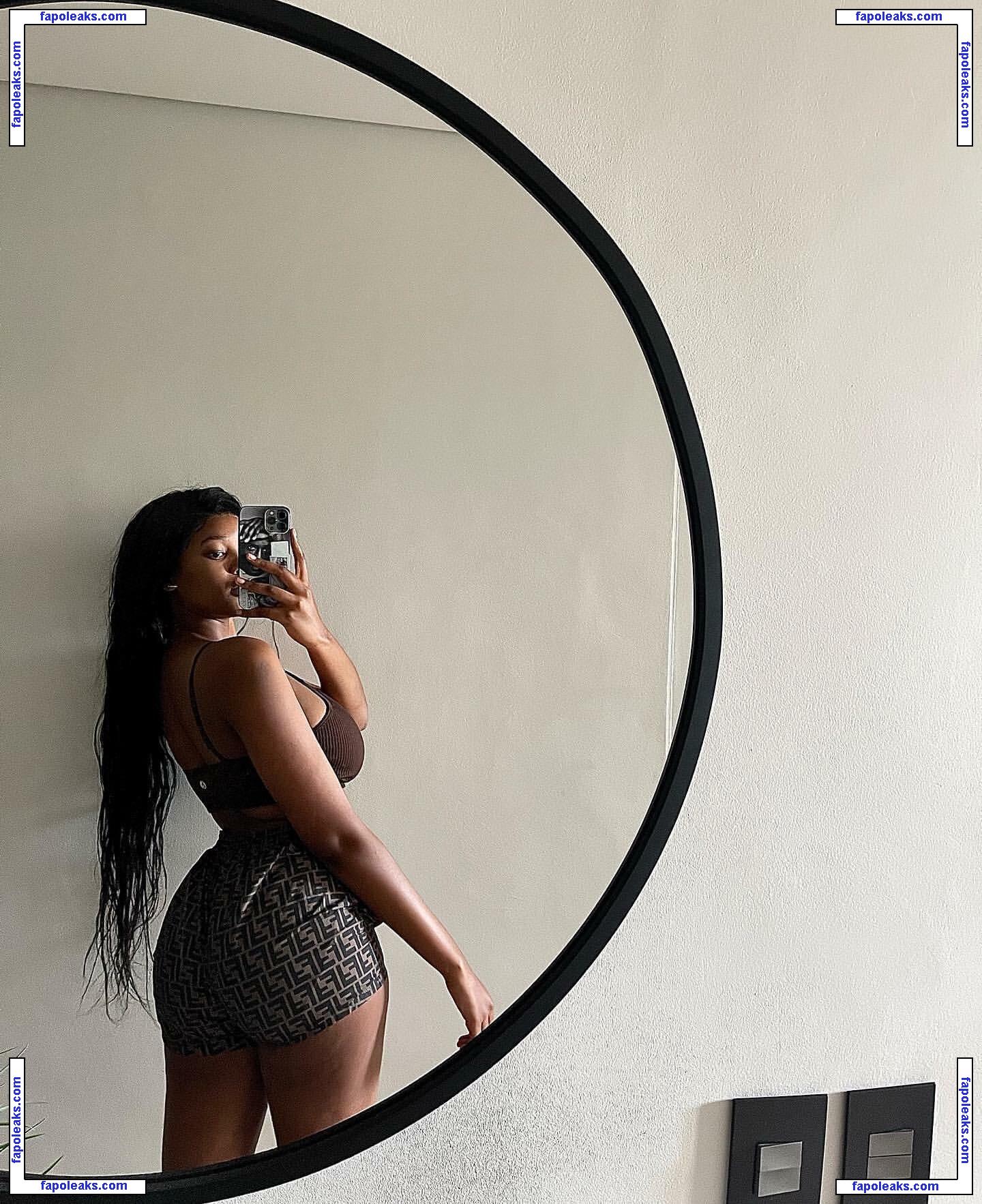 Antoinette / antoinette_mabethu / antoinetteafterdark nude photo #0009 from OnlyFans