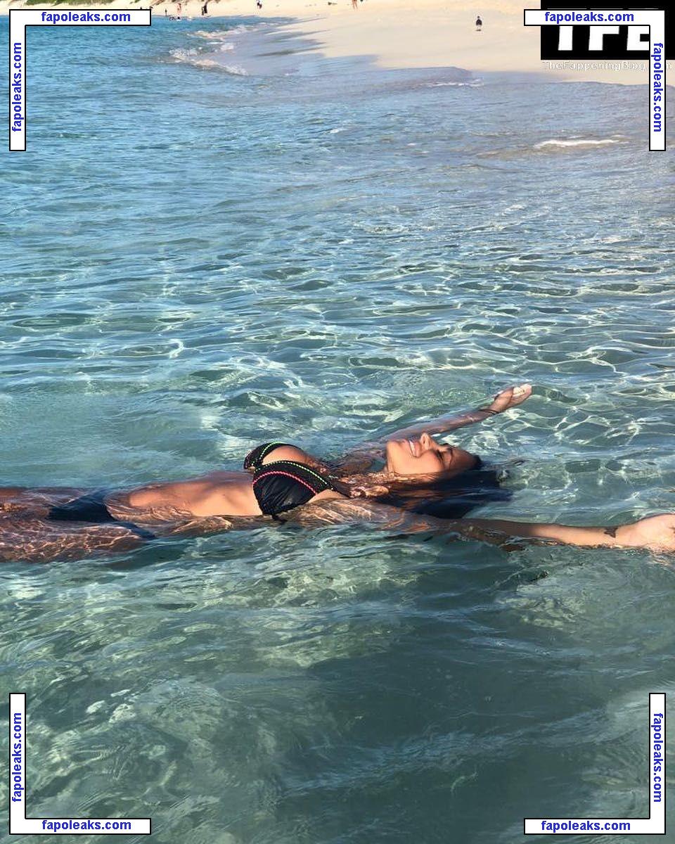 Antonela Roccuzzo nude photo #0110 from OnlyFans