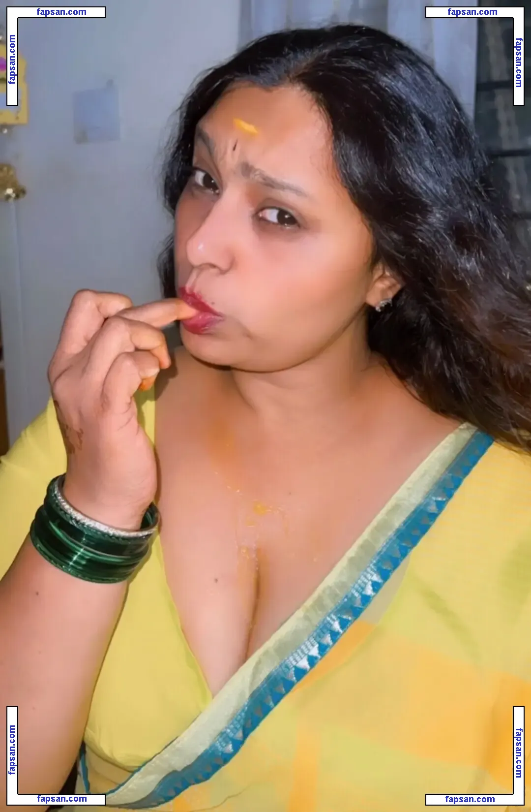 Anupamaswathi nude photo #0008 from OnlyFans