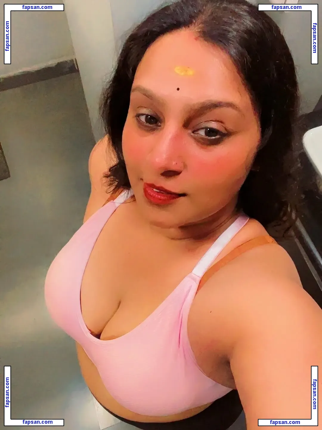 Anupamaswathi nude photo #0020 from OnlyFans