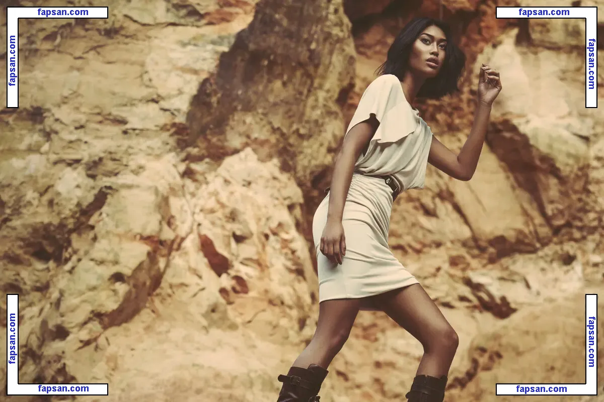 anuthida голая фото #0003 с Онлифанс