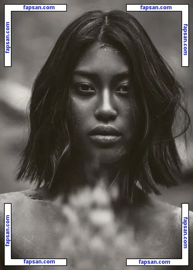 anuthida голая фото #0006 с Онлифанс