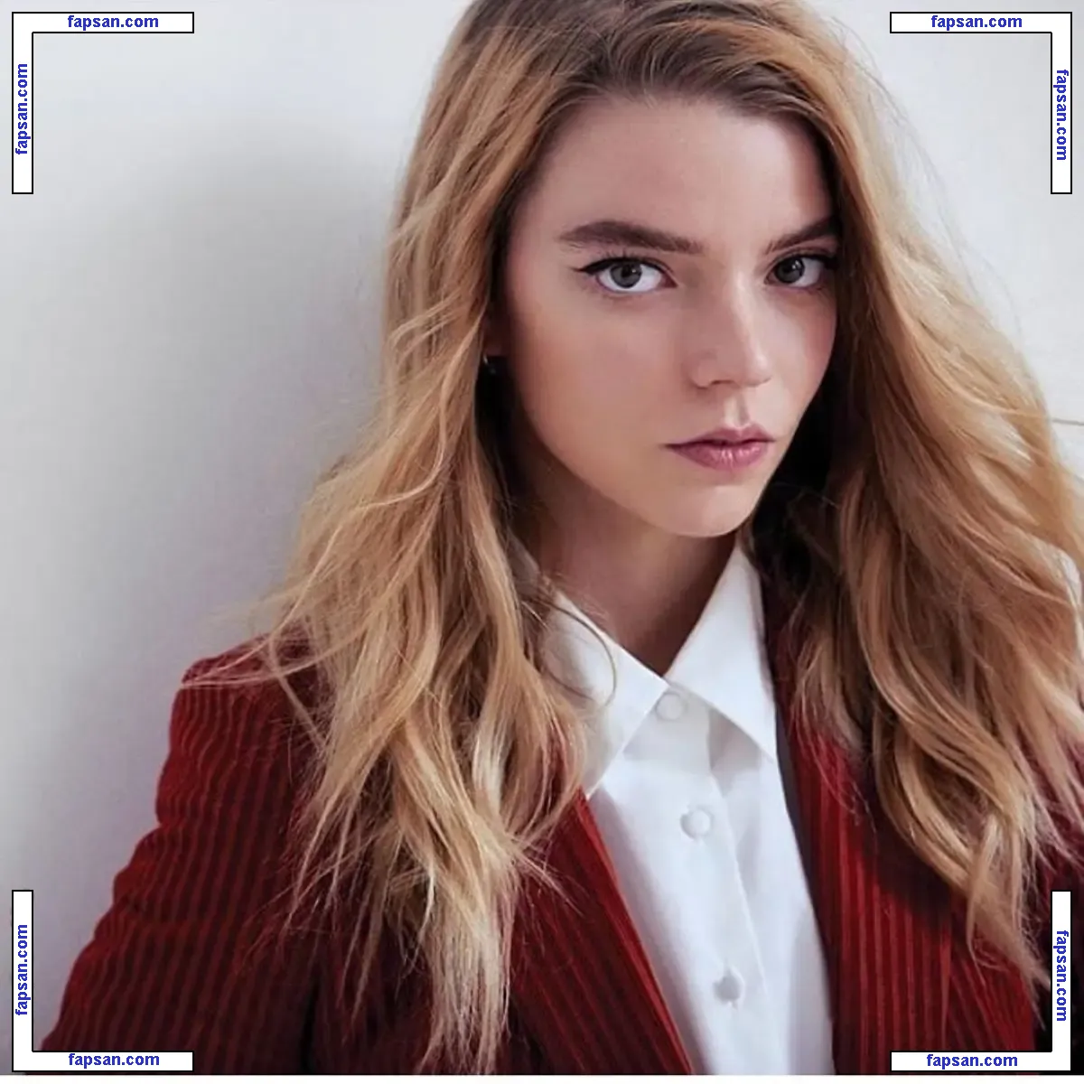 Anya Taylor-Joy nude photo #0055 from OnlyFans