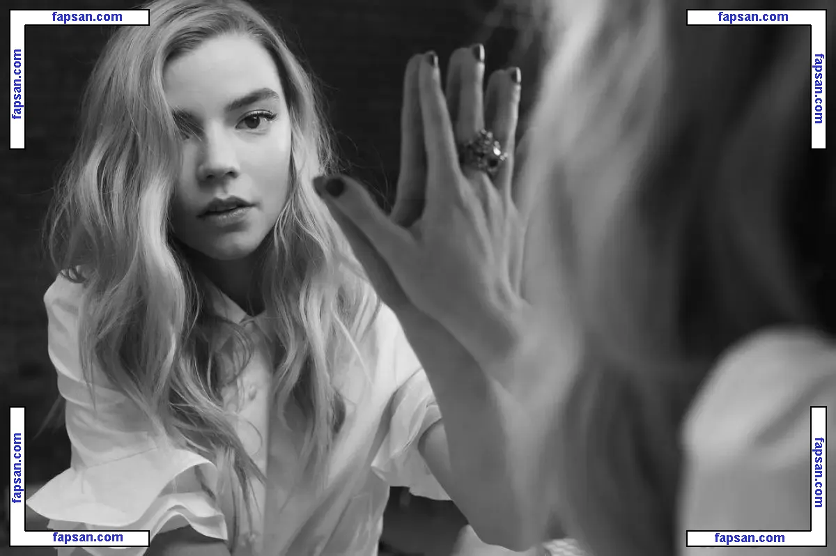 Anya Taylor-Joy nude photo #0057 from OnlyFans