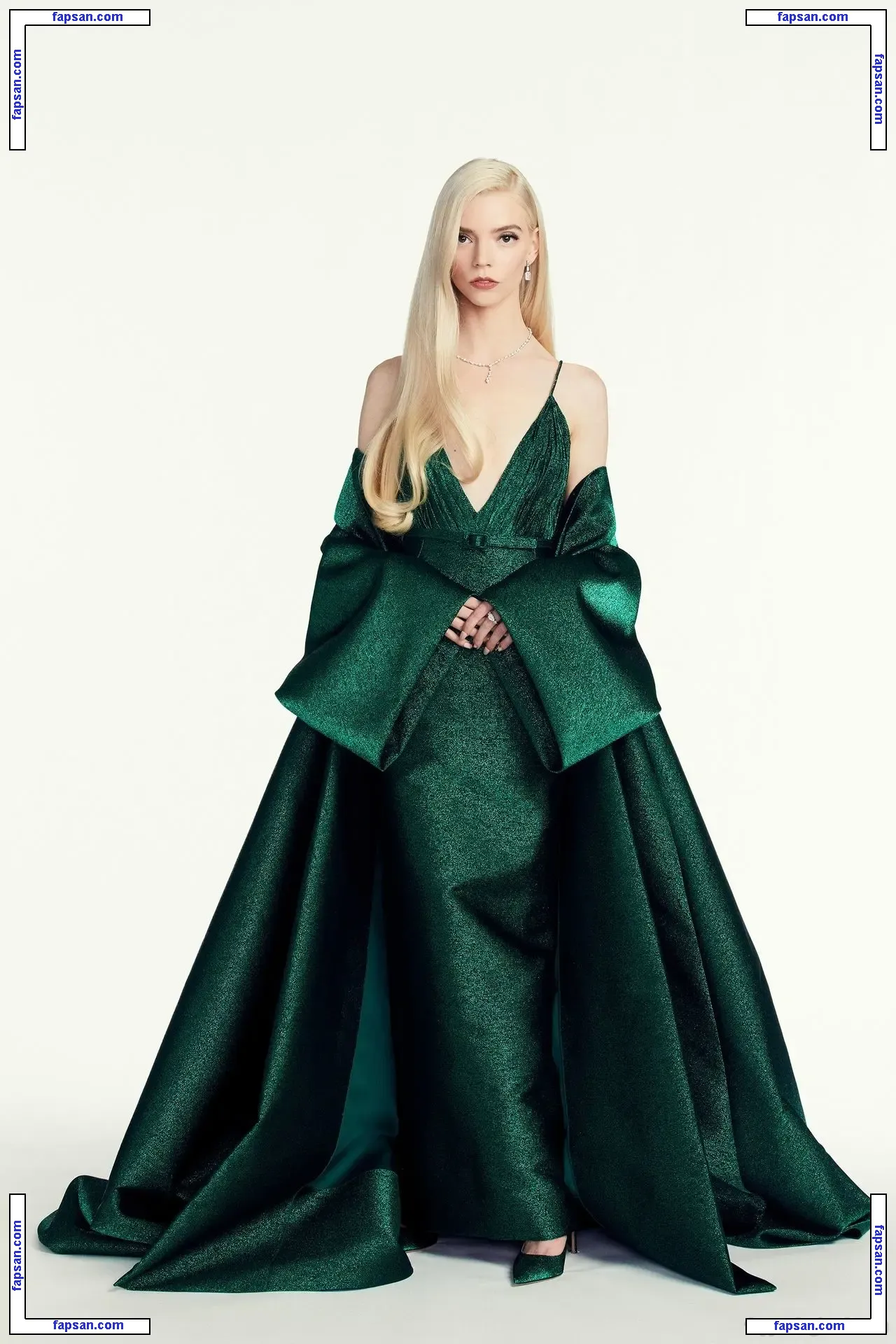 Anya Taylor-Joy nude photo #0075 from OnlyFans