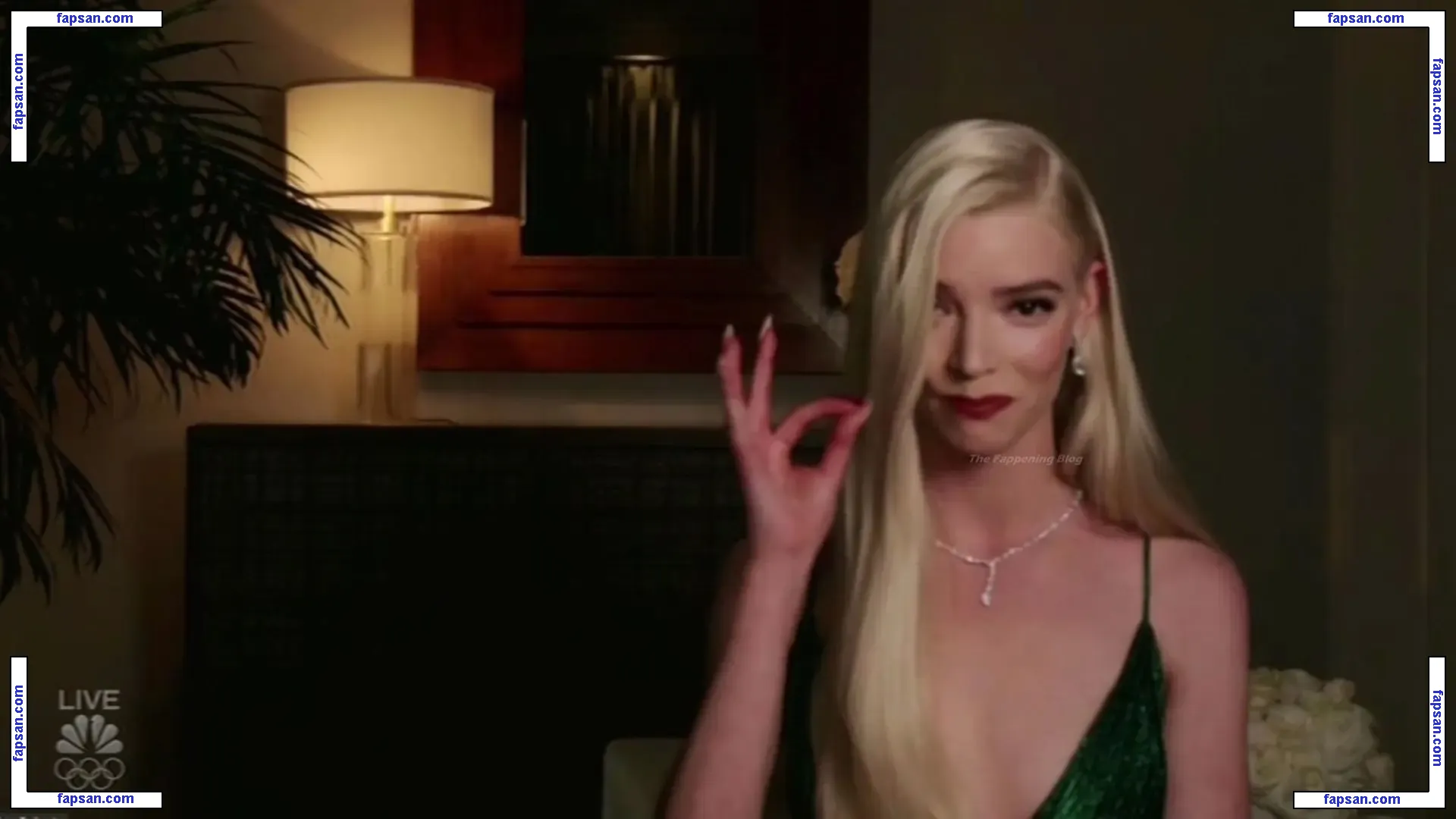 Anya Taylor-Joy nude photo #0095 from OnlyFans