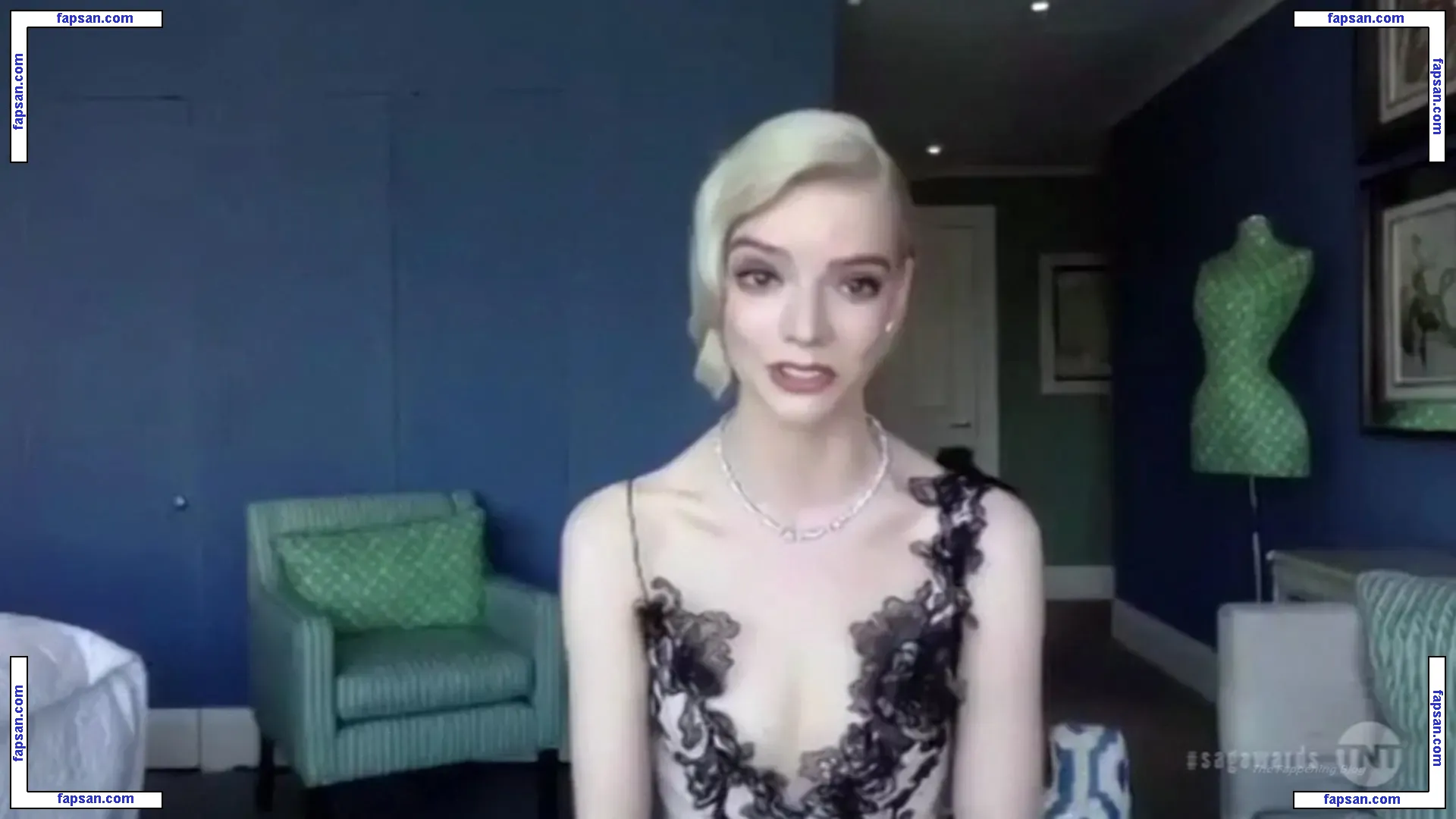 Anya Taylor-Joy nude photo #0105 from OnlyFans