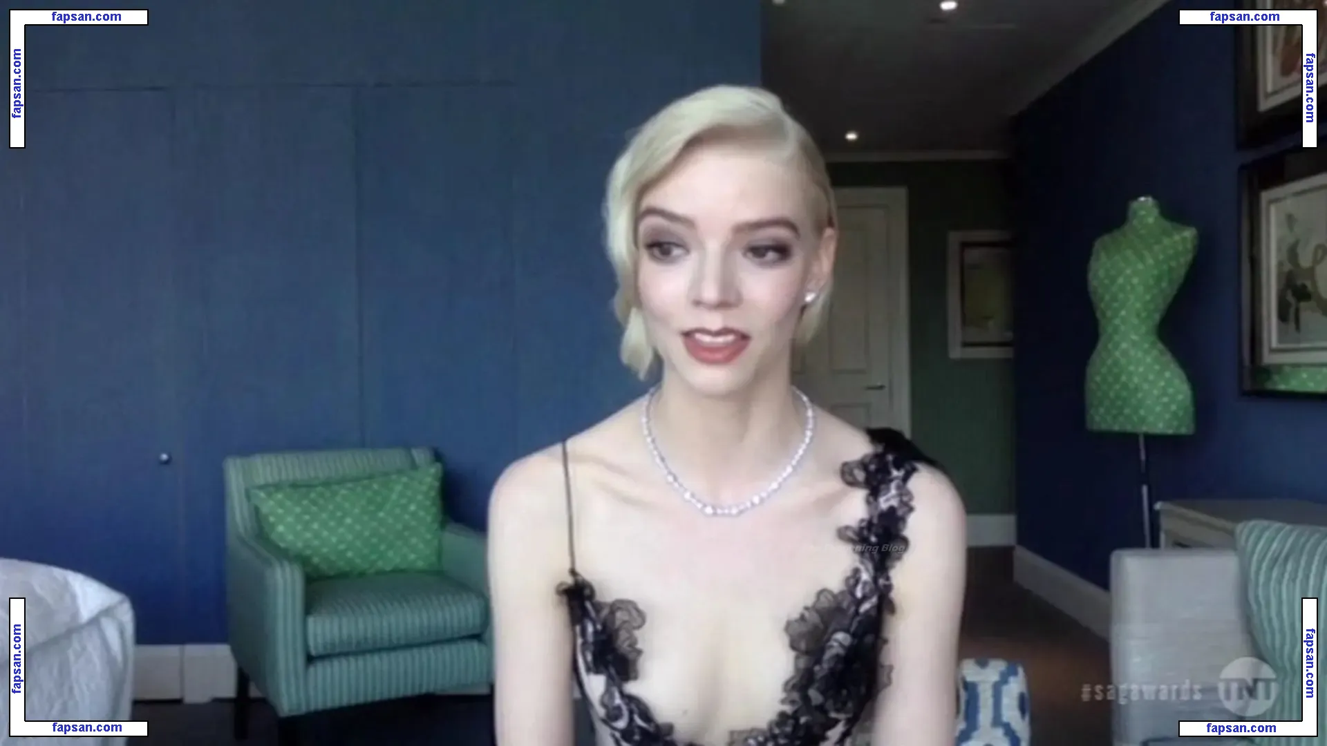 Anya Taylor-Joy nude photo #0107 from OnlyFans