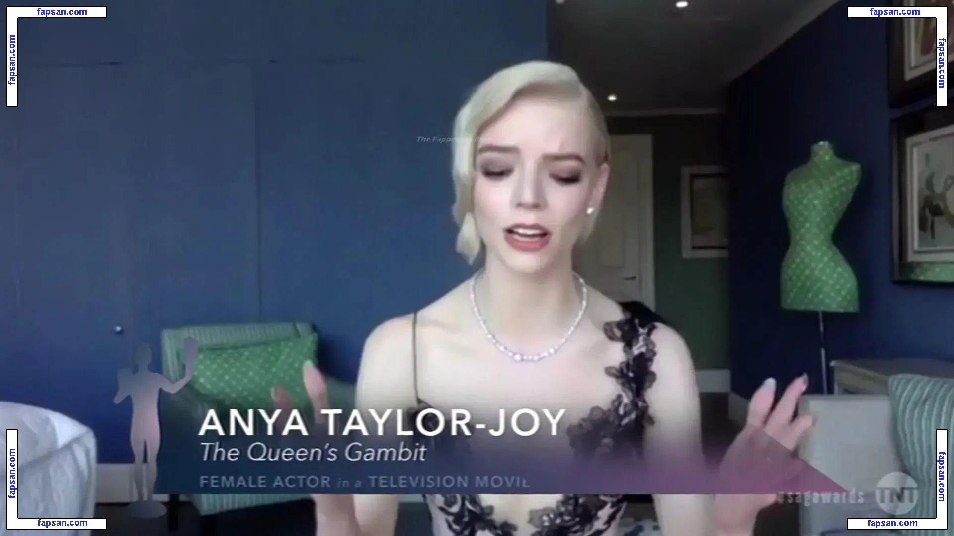 Anya Taylor-Joy nude photo #0110 from OnlyFans
