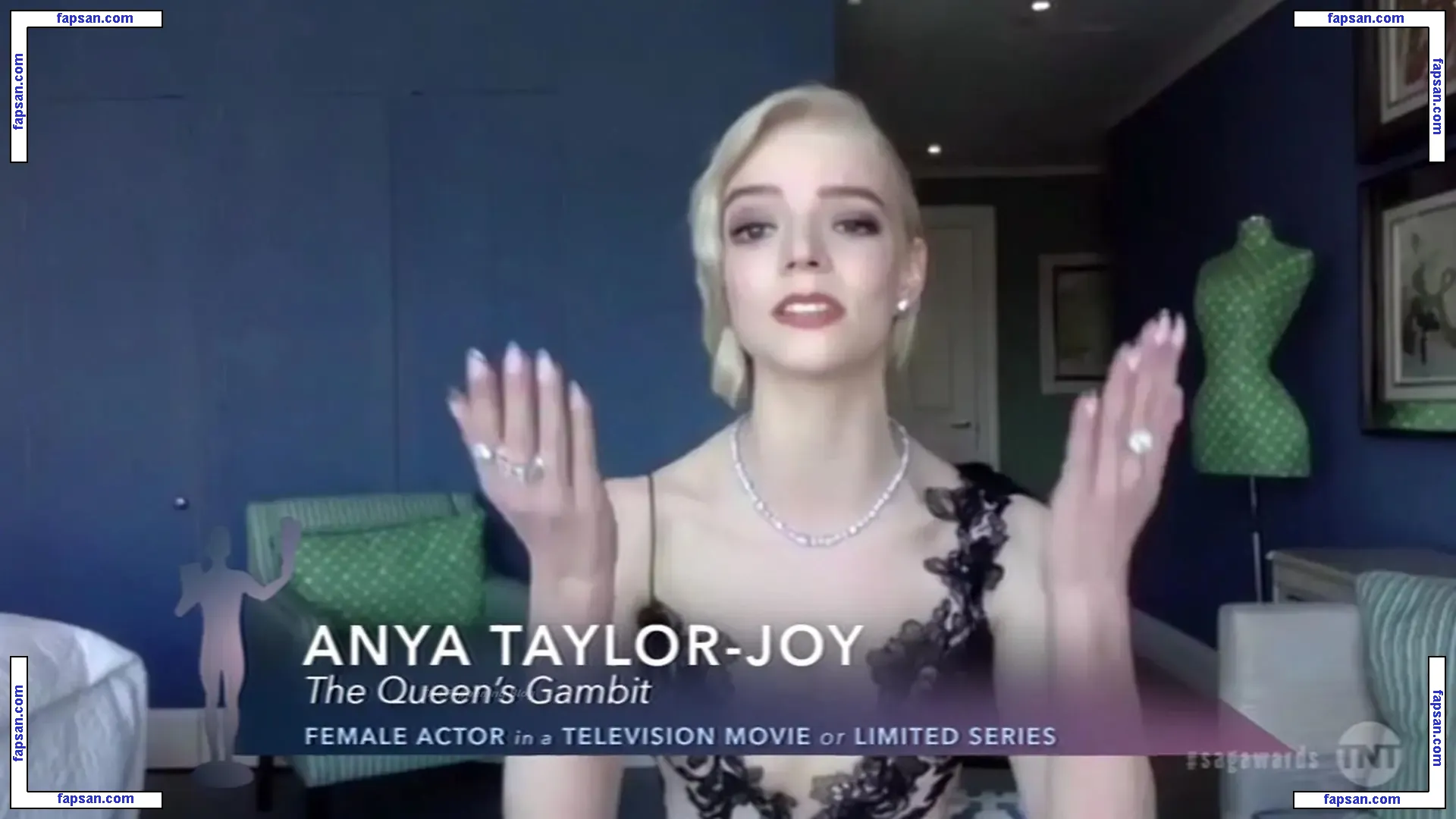 Anya Taylor-Joy nude photo #0111 from OnlyFans