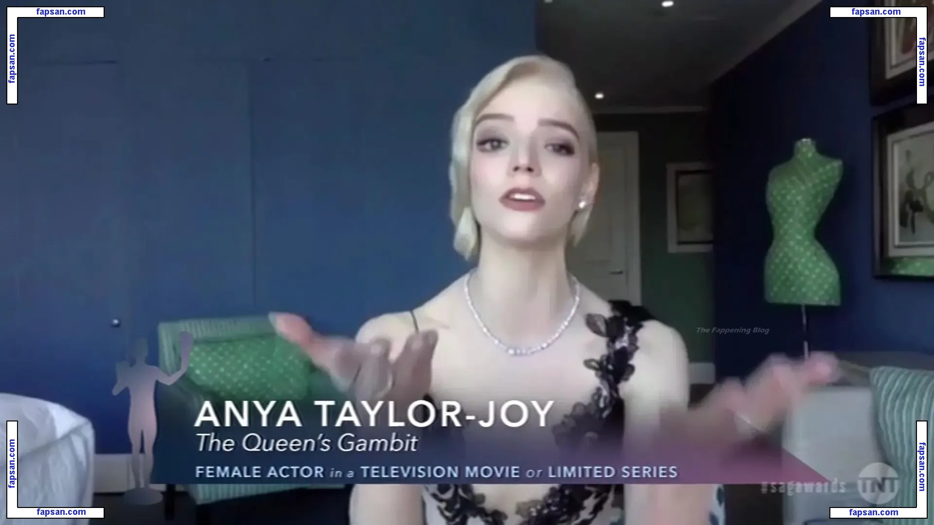 Anya Taylor-Joy nude photo #0112 from OnlyFans