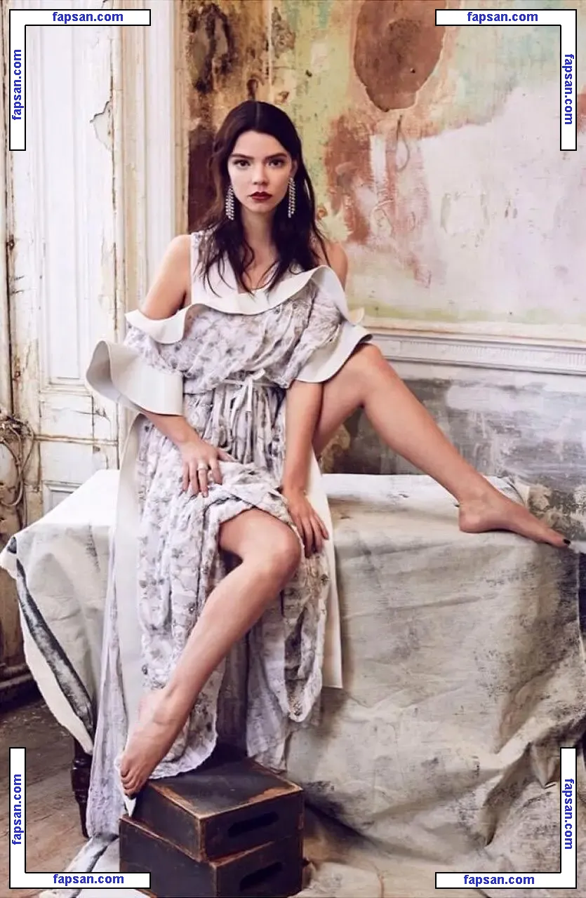 Anya Taylor-Joy nude photo #0274 from OnlyFans