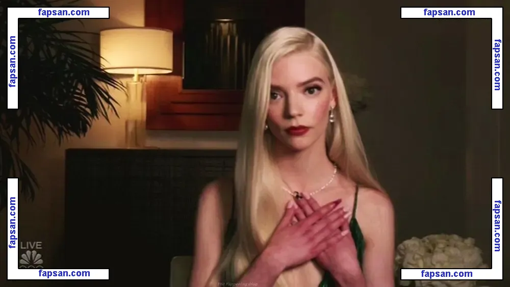 Anya Taylor-Joy nude photo #0331 from OnlyFans