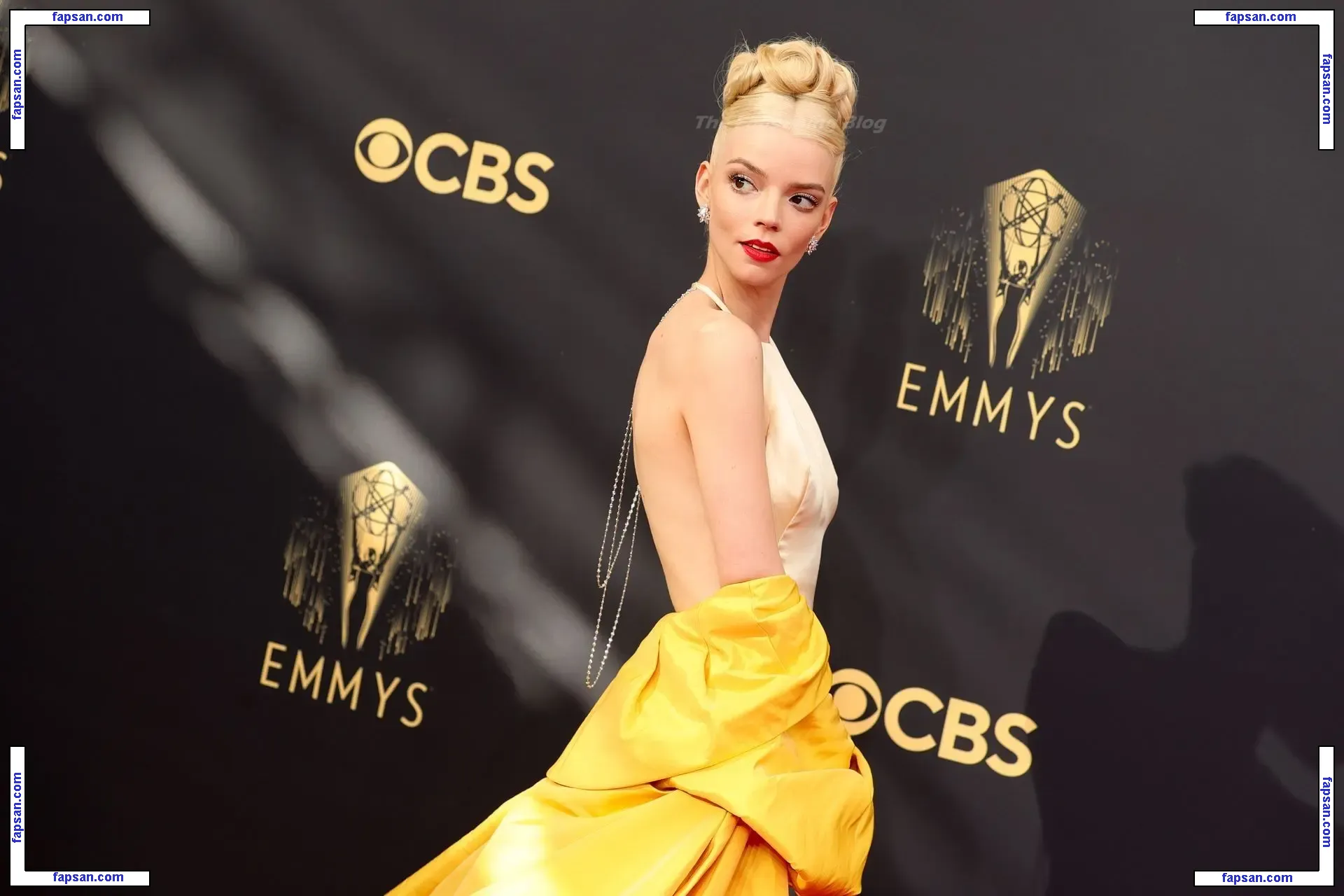 Anya Taylor-Joy nude photo #0603 from OnlyFans