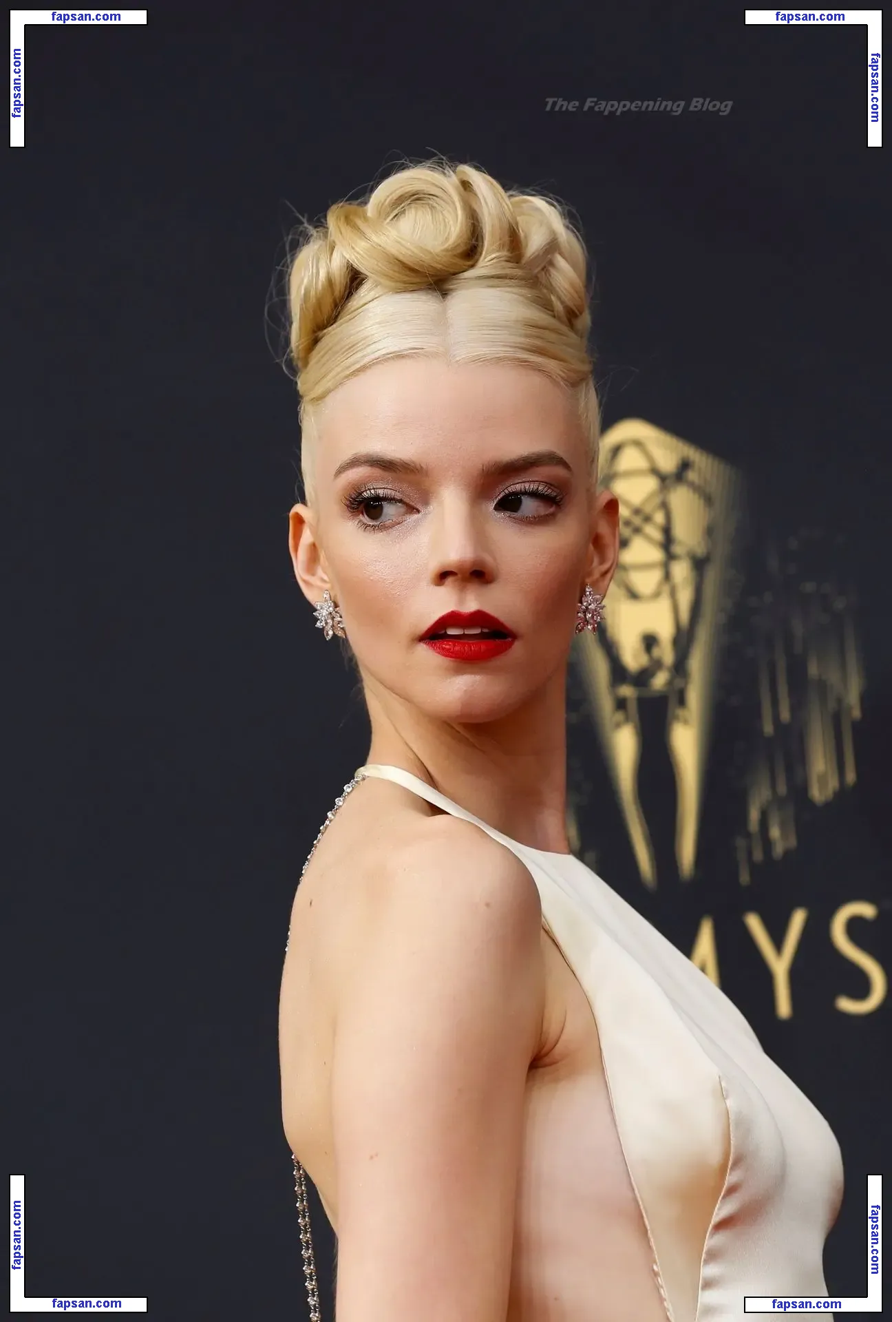 Anya Taylor-Joy nude photo #0613 from OnlyFans