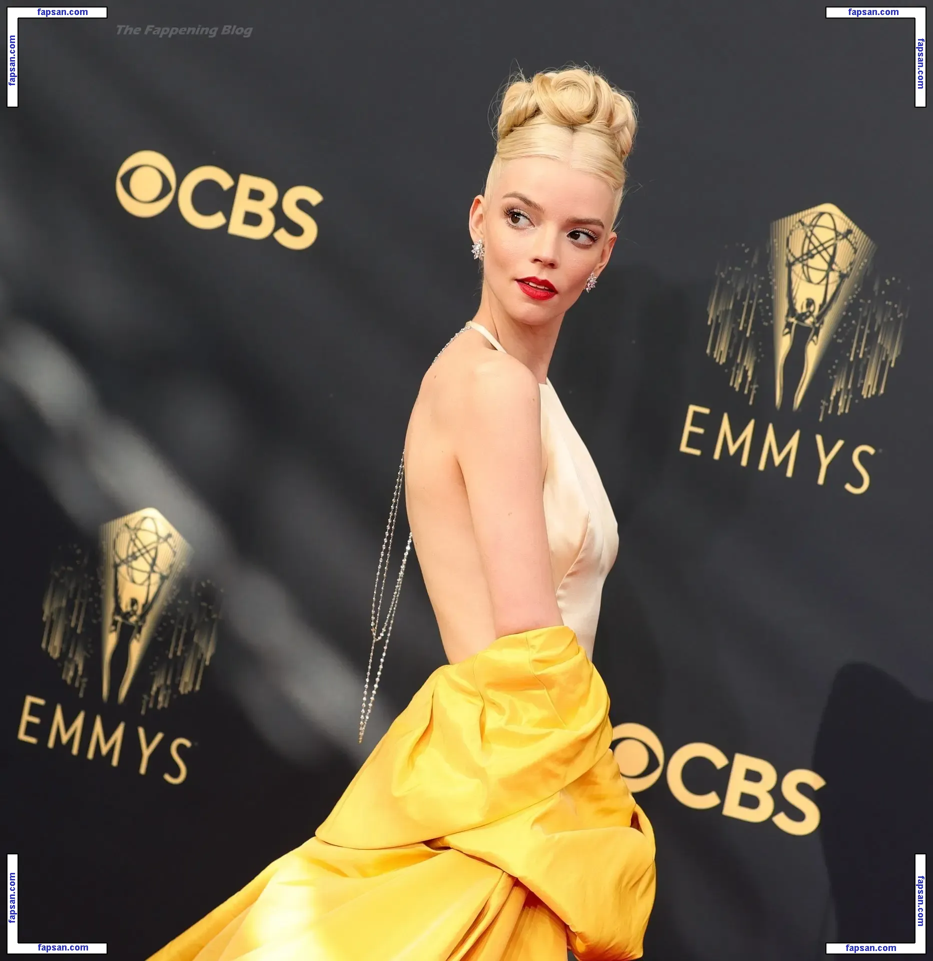 Anya Taylor-Joy nude photo #0643 from OnlyFans