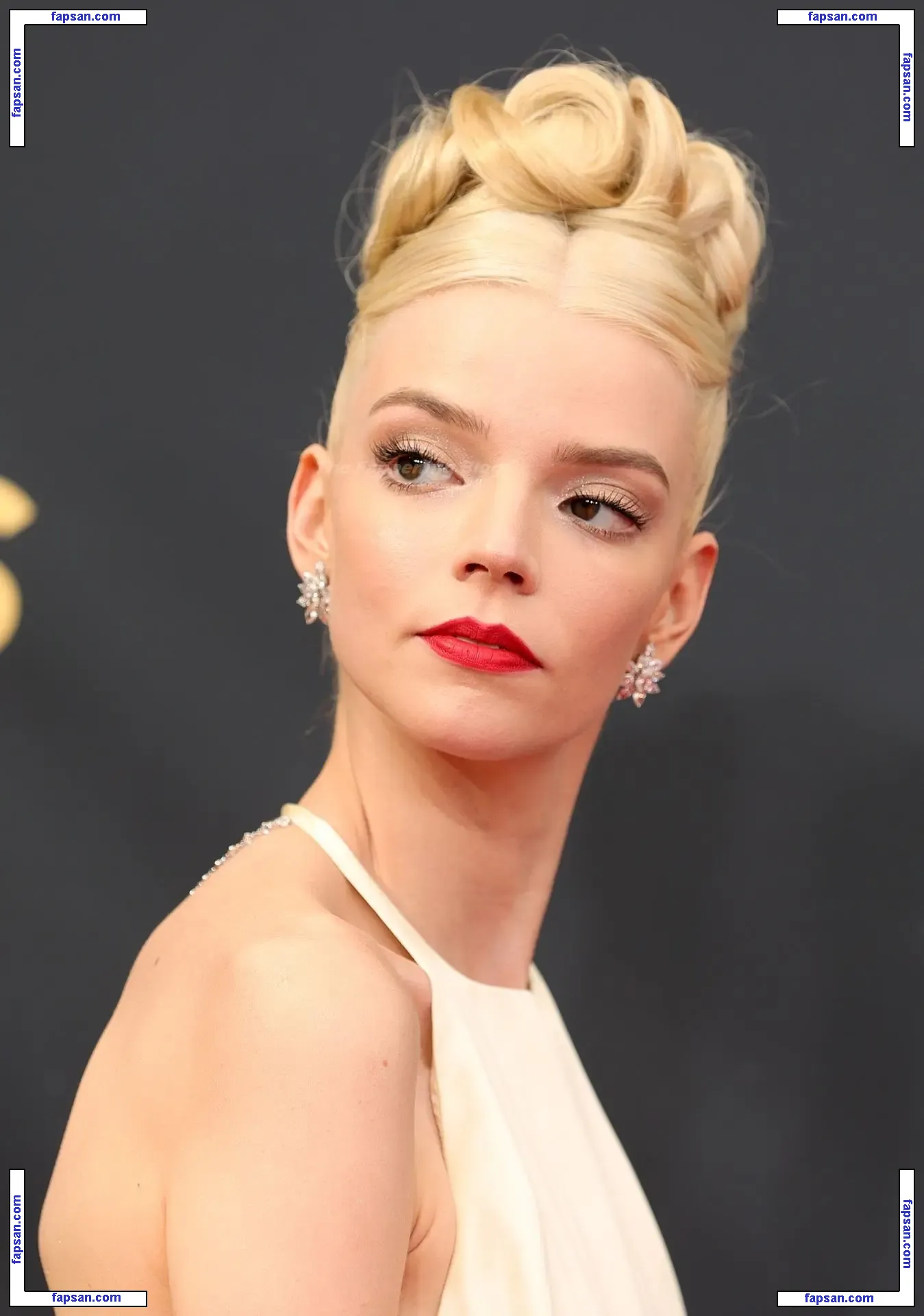 Anya Taylor-Joy nude photo #0645 from OnlyFans