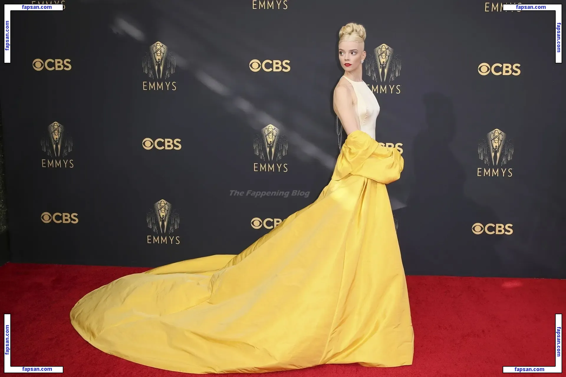 Anya Taylor-Joy nude photo #0652 from OnlyFans