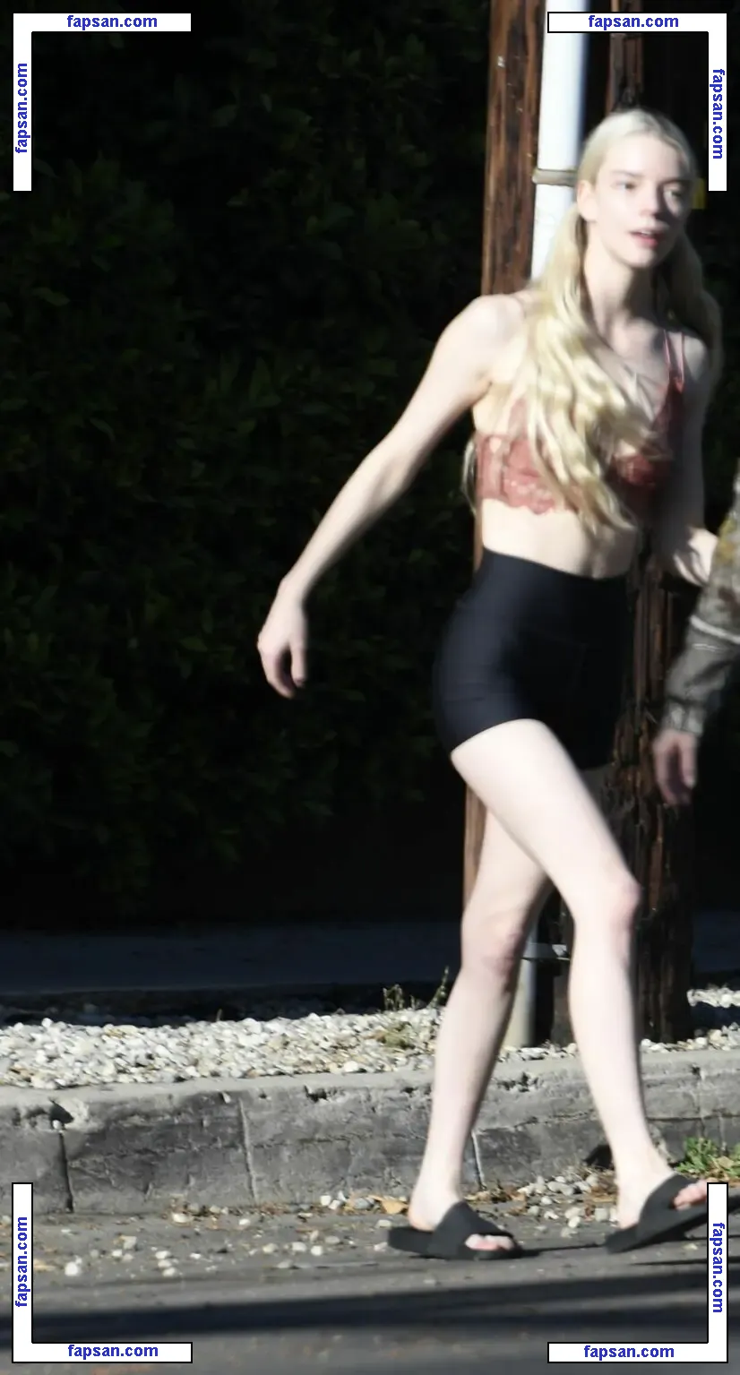Anya Taylor-Joy nude photo #1096 from OnlyFans