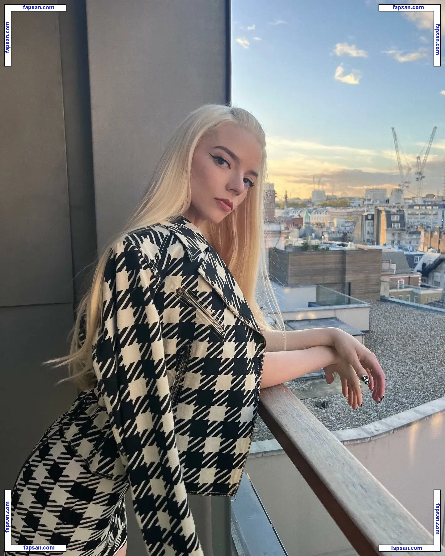 Anya Taylor-Joy nude photo #1104 from OnlyFans