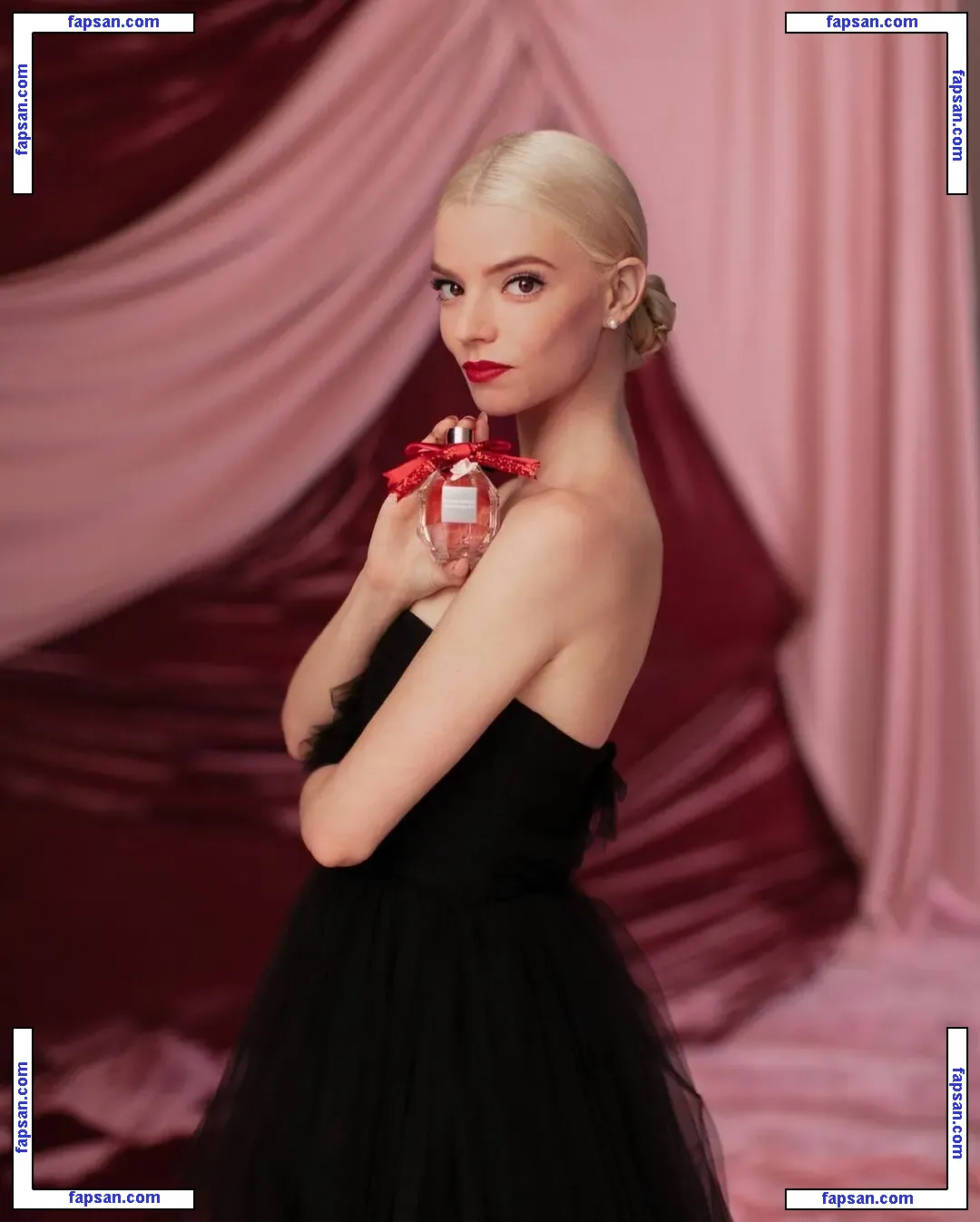 Anya Taylor-Joy nude photo #1382 from OnlyFans