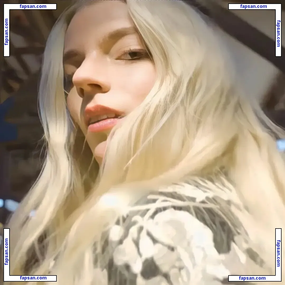 Anya Taylor-Joy nude photo #1398 from OnlyFans