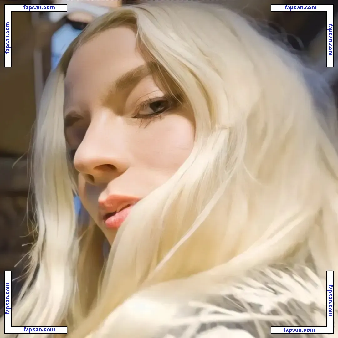 Anya Taylor-Joy nude photo #1399 from OnlyFans