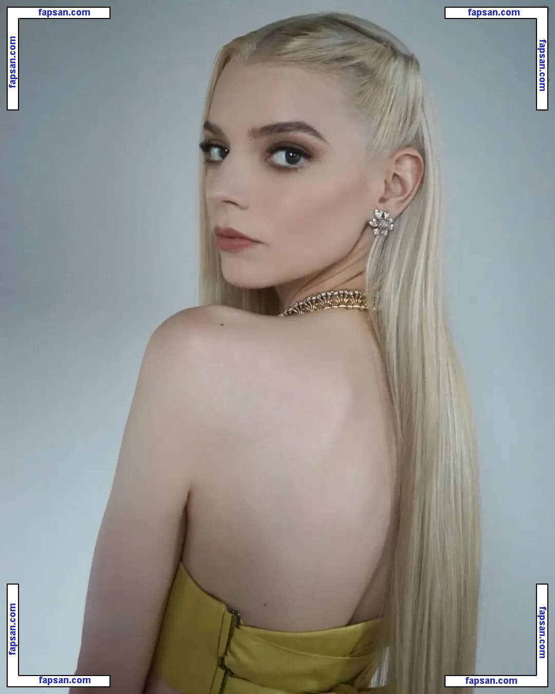 Anya Taylor-Joy nude photo #1427 from OnlyFans