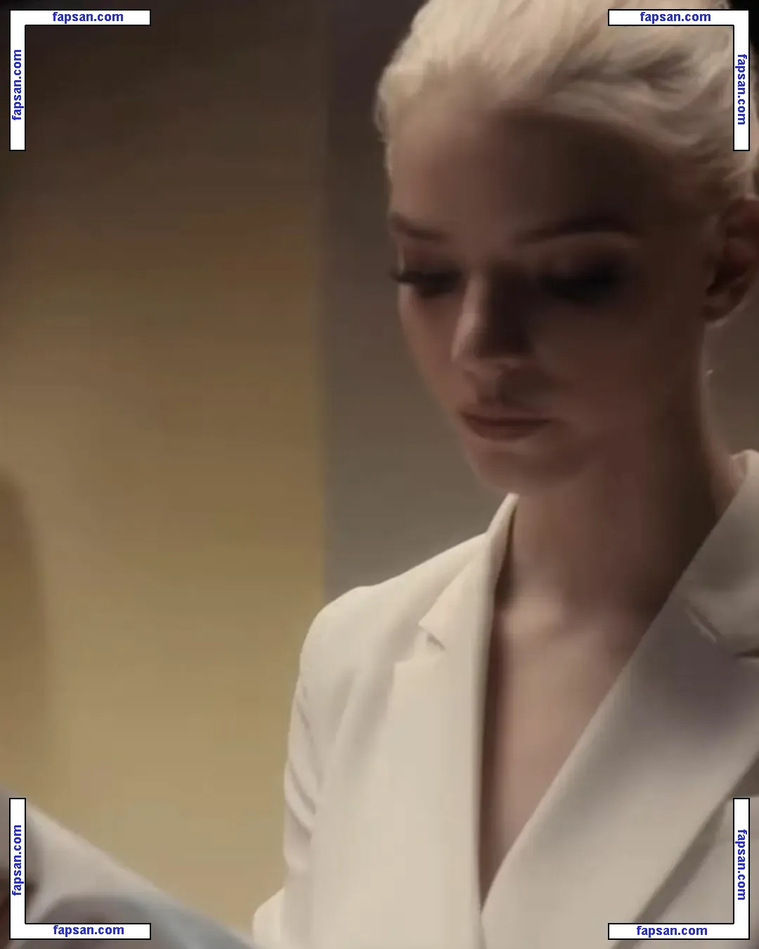 Anya Taylor-Joy nude photo #1834 from OnlyFans
