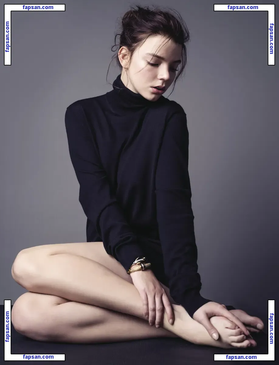 Anya Taylor-Joy nude photo #1847 from OnlyFans