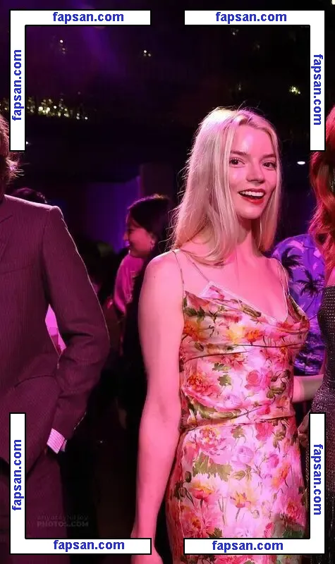 Anya Taylor-Joy nude photo #1880 from OnlyFans