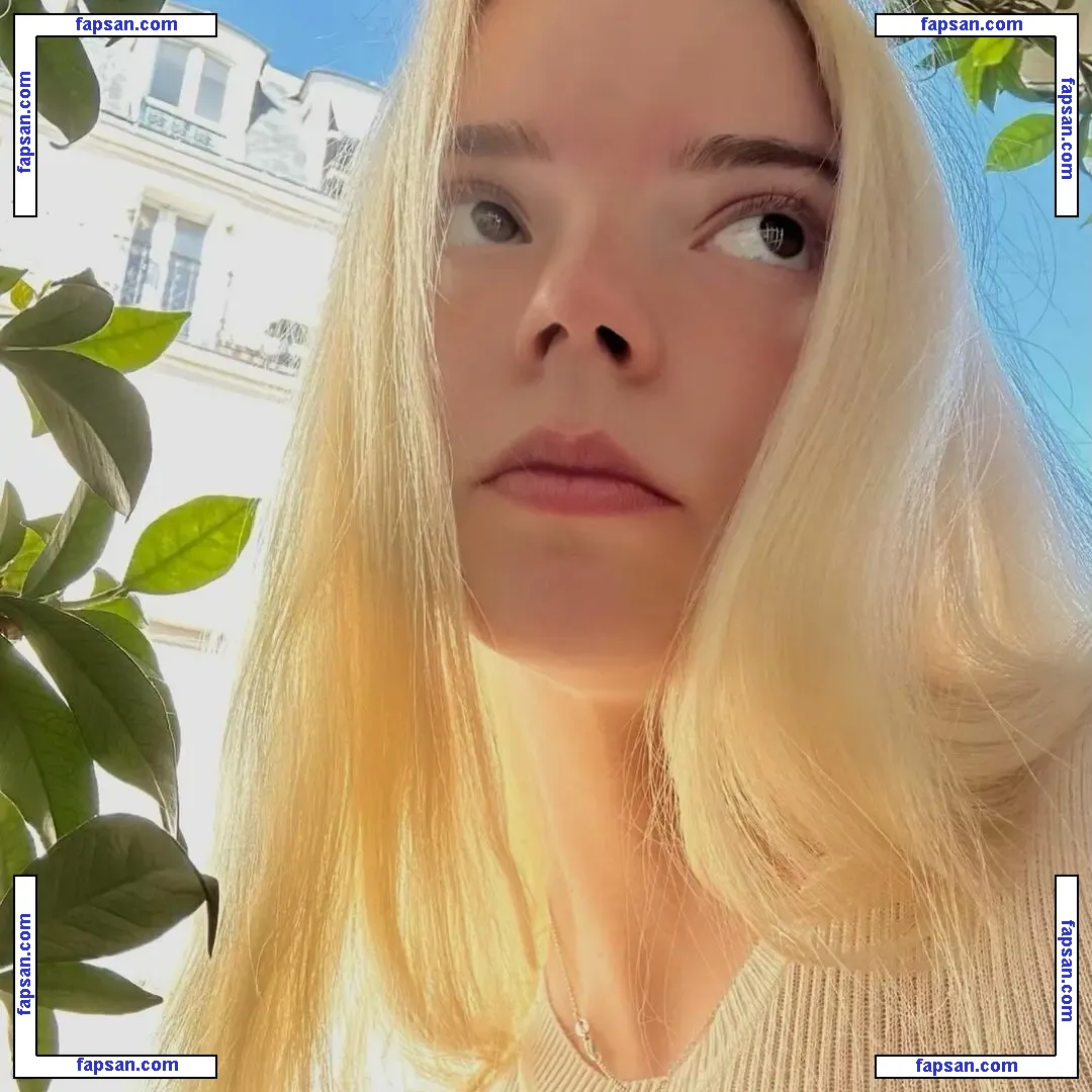 Anya Taylor-Joy nude photo #2010 from OnlyFans