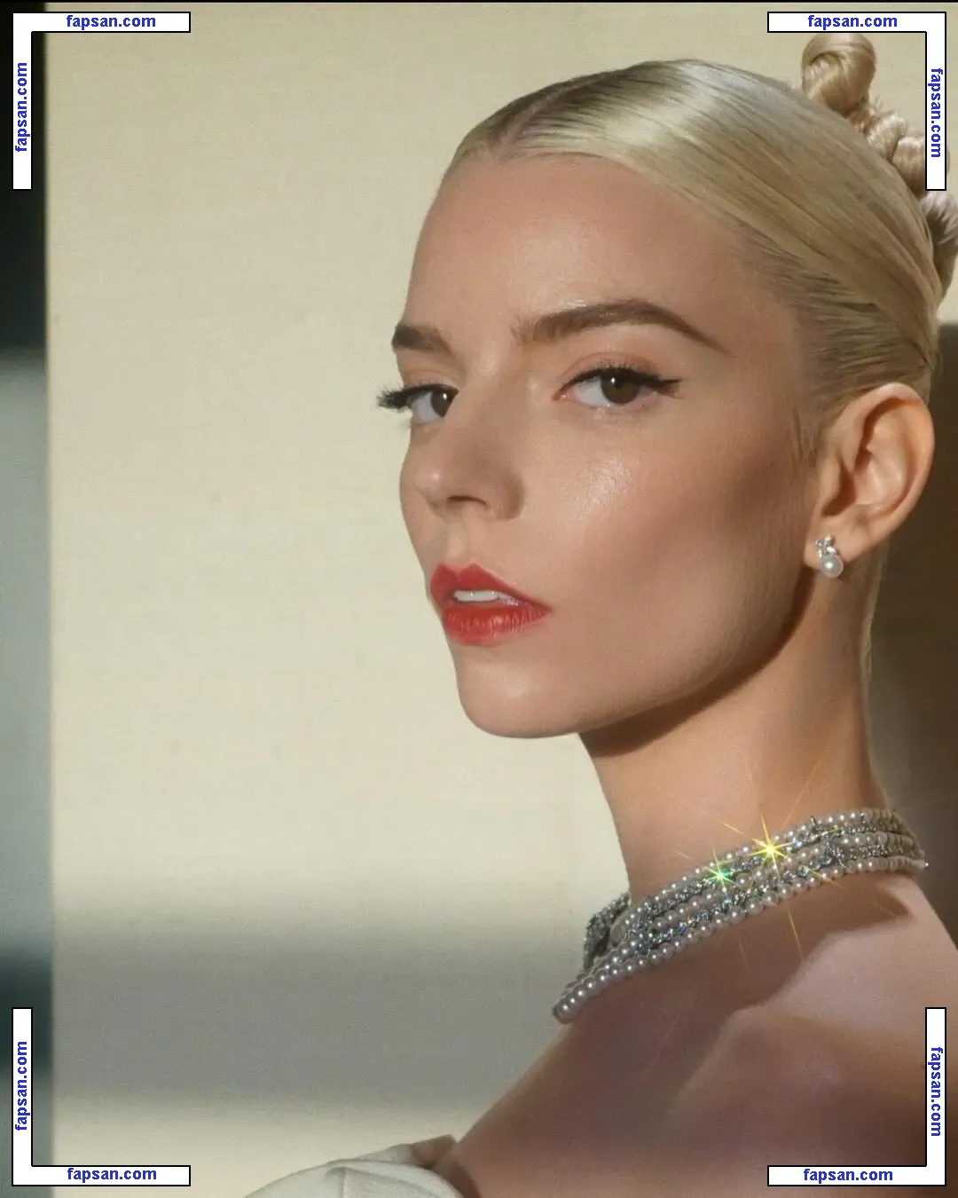 Anya Taylor-Joy nude photo #2018 from OnlyFans