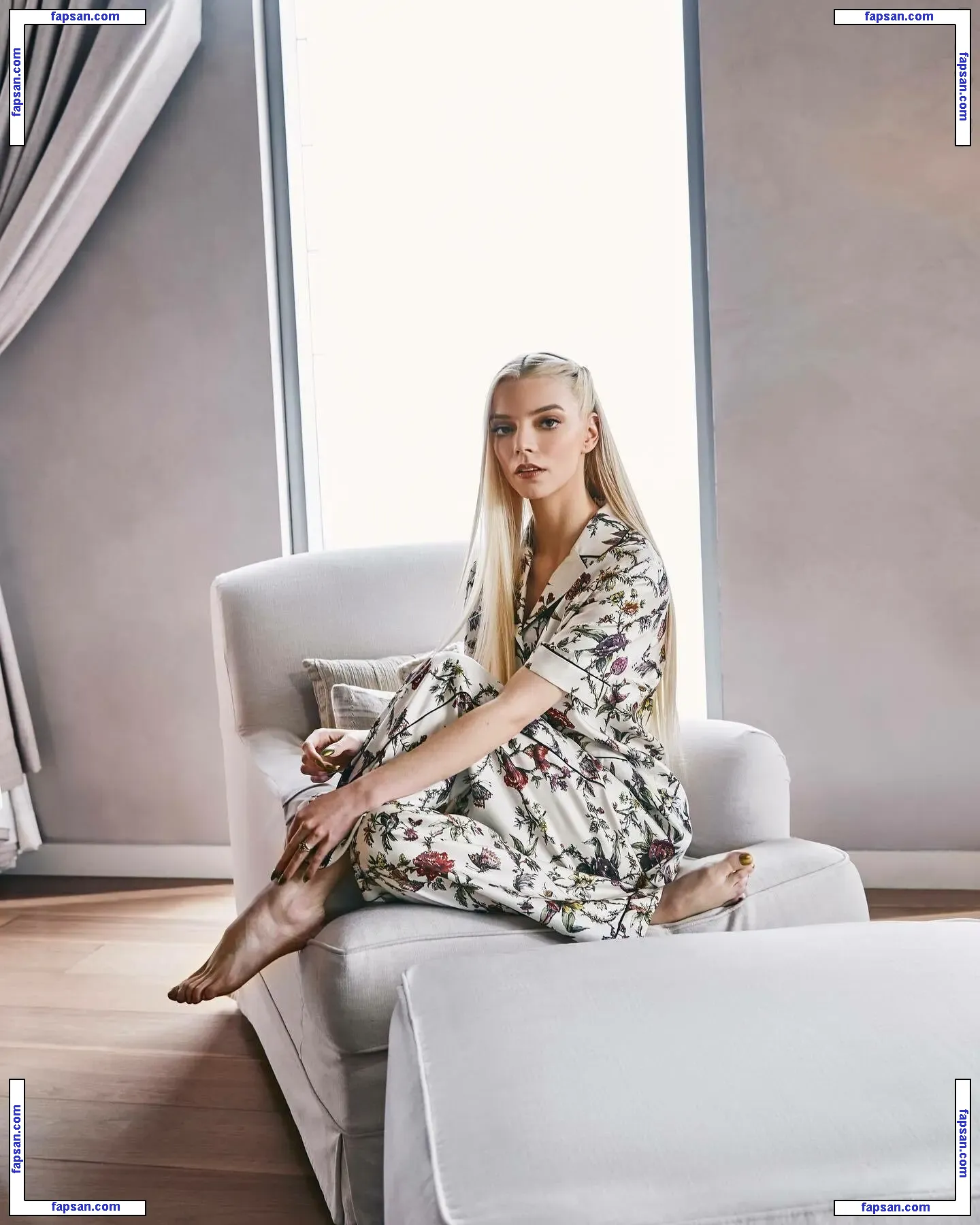 Anya Taylor-Joy nude photo #2069 from OnlyFans