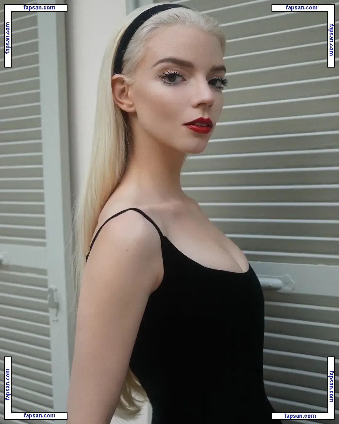 Anya Taylor-Joy nude photo #2103 from OnlyFans