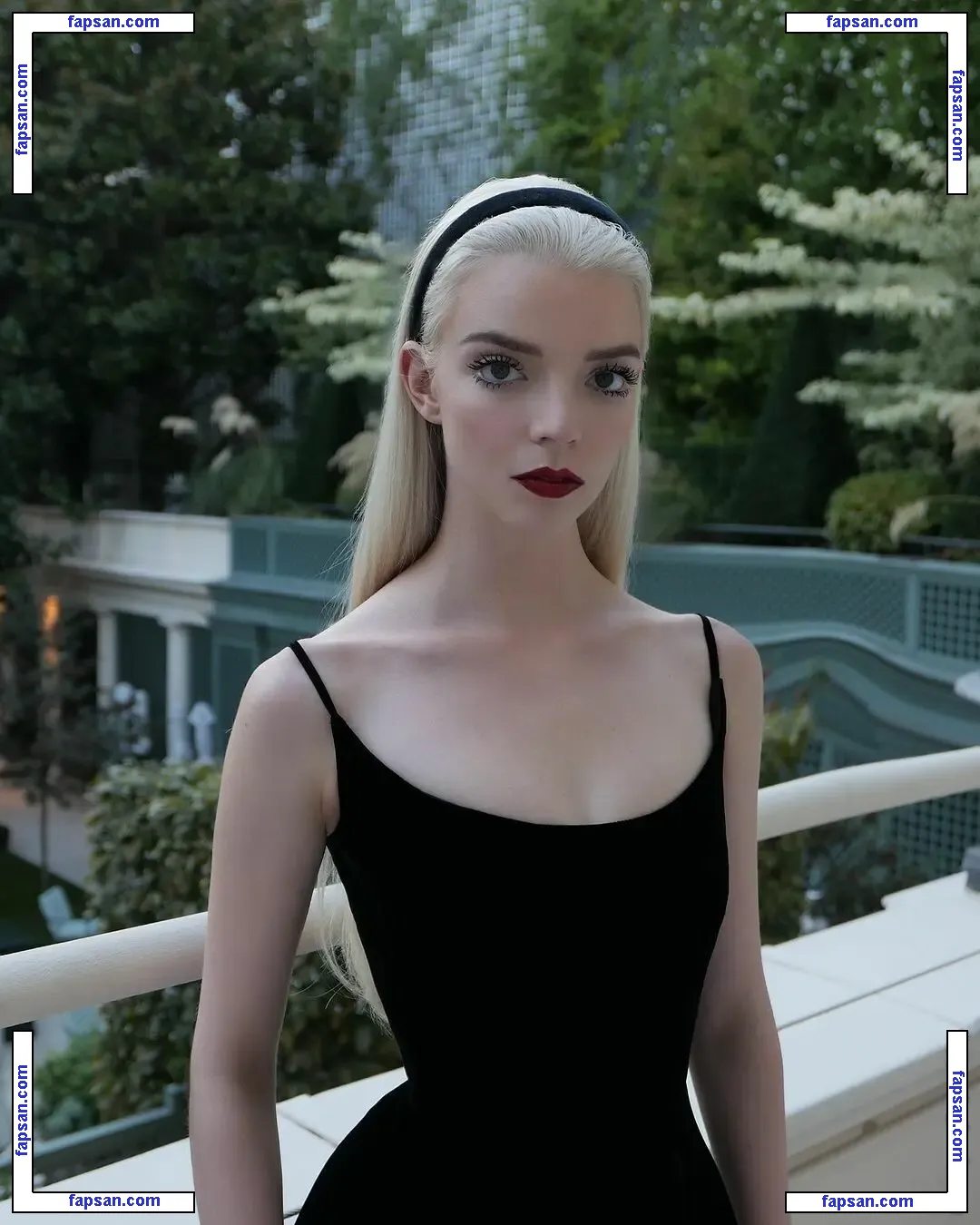 Anya Taylor-Joy nude photo #2104 from OnlyFans