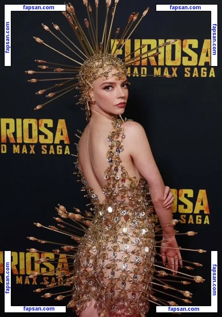 Anya Taylor-Joy nude photo #2536 from OnlyFans