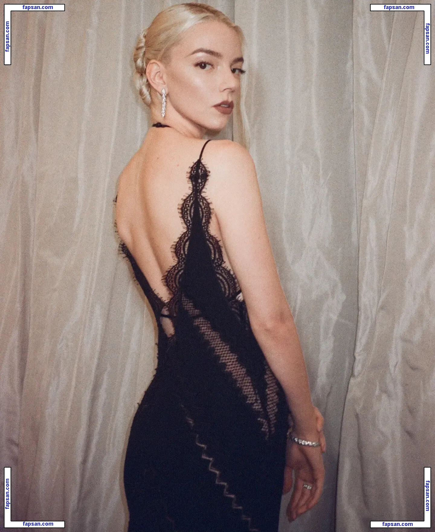 Anya Taylor-Joy nude photo #3733 from OnlyFans
