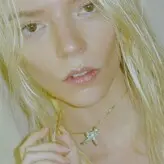 Anya Taylor-Joy голая #3710