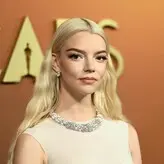 Anya Taylor-Joy голая #3720