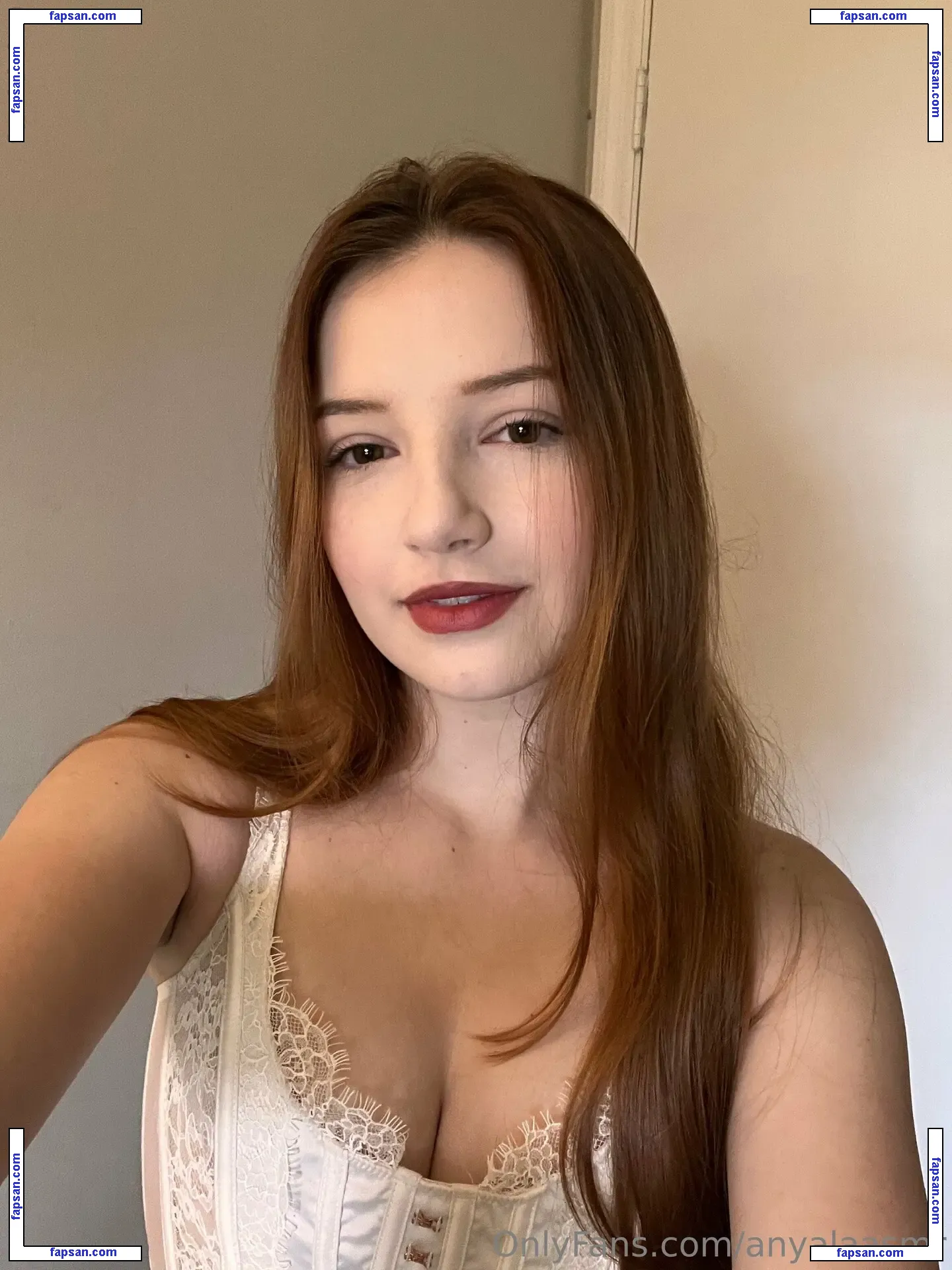 anyalaasmr nude photo #0003 from OnlyFans