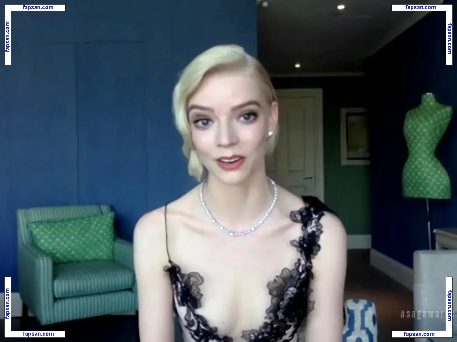 anyataylorjoy nude photo #0007 from OnlyFans