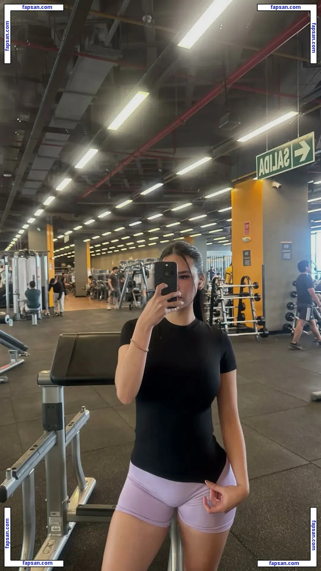 Anyelina Zarria Saico nude photo #0001 from OnlyFans