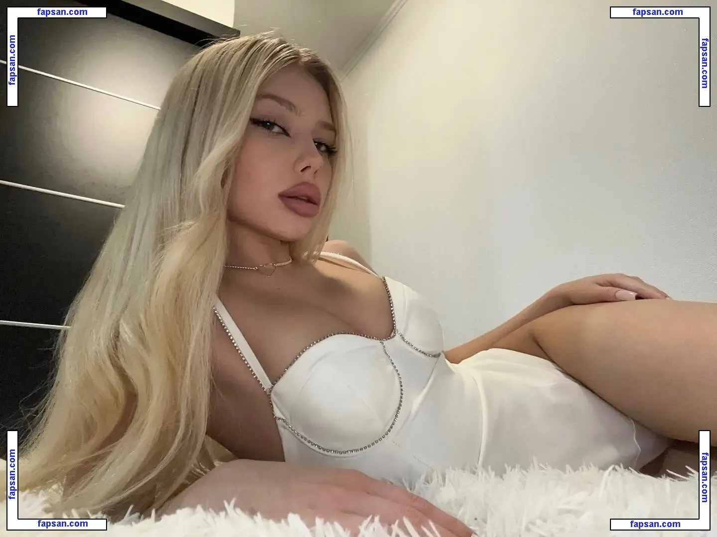 anzhelayna nude photo #0001 from OnlyFans