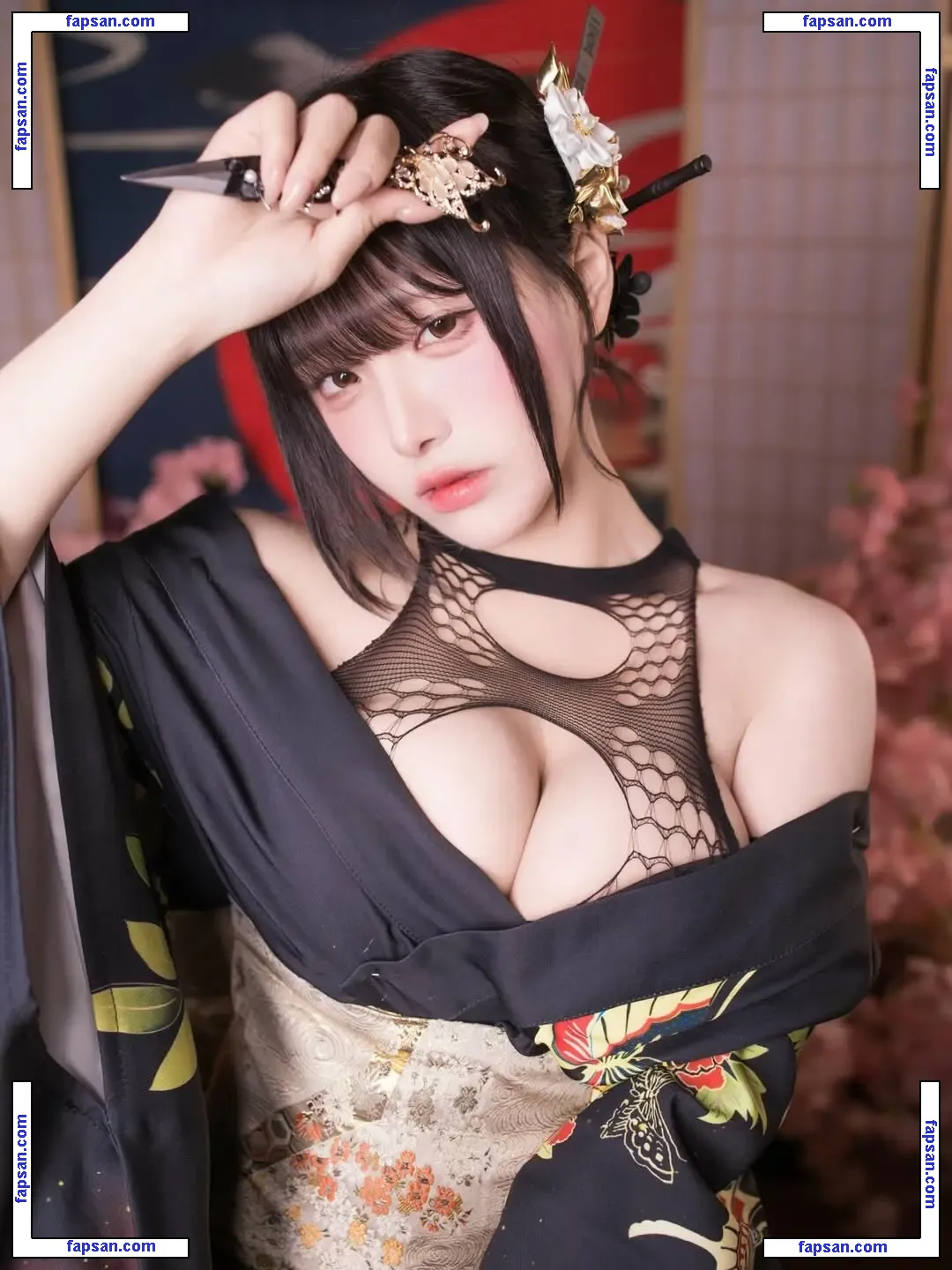 aoi._.9z голая фото #0004 с Онлифанс