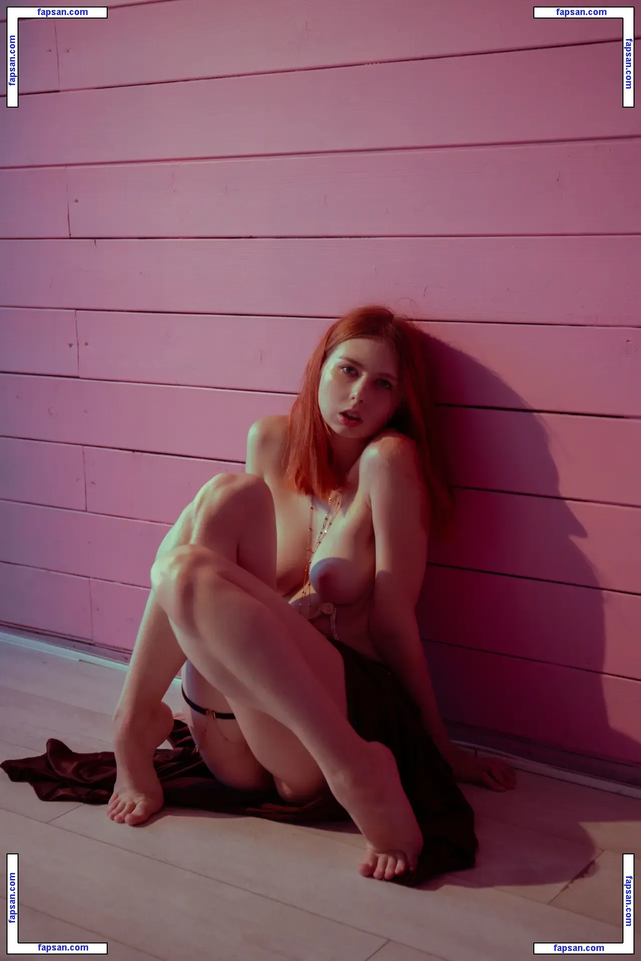 aphralina голая фото #0007 с Онлифанс