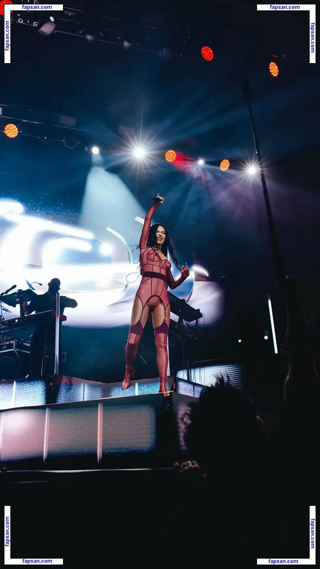 Apostoleanu nude photo #0201 from OnlyFans